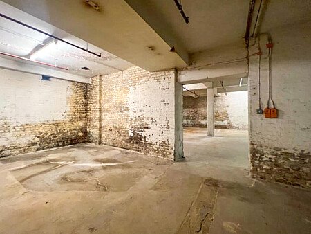 Run dowb warehouse  - Filming Locations Locations Direct -23