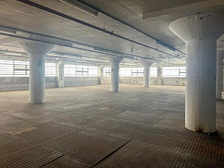 Run dowb warehouse  - Filming Locations Locations Direct -32