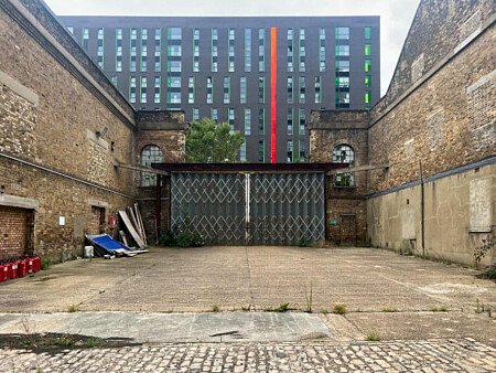 Run dowb warehouse  - Filming Locations Locations Direct -49