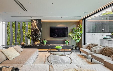 Roae House - Filming Locations Locations Direct -07