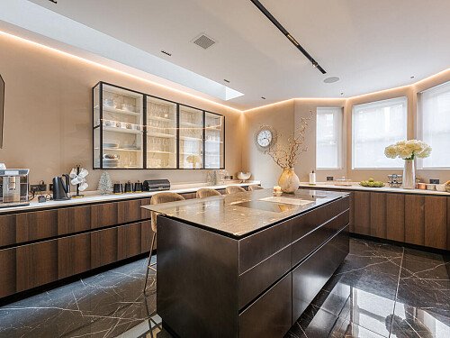 Roae House - Filming Locations Locations Direct -16