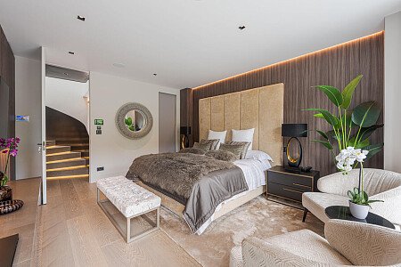 Roae House - Filming Locations Locations Direct -43