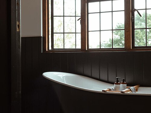 Fresh Water  - Filming Locations Locations Direct -38