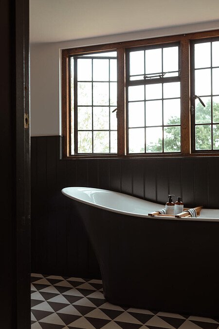 Fresh Water  - Filming Locations Locations Direct -38