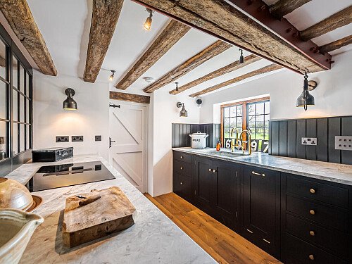 Fresh Water  - Filming Locations Locations Direct -43