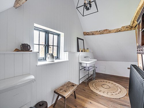 Fresh Water  - Filming Locations Locations Direct -50