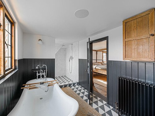 Fresh Water  - Filming Locations Locations Direct -56