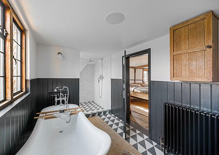 Fresh Water  - Filming Locations Locations Direct -56