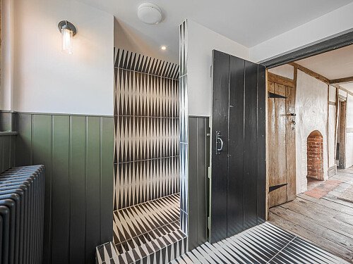 Fresh Water  - Filming Locations Locations Direct -60