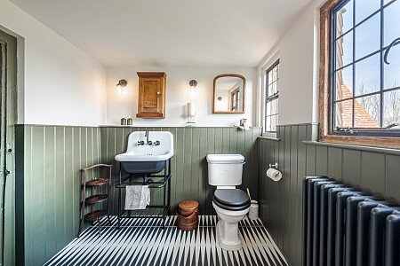 Fresh Water  - Filming Locations Locations Direct -61