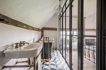 Fresh Water  - Filming Locations Locations Direct -75