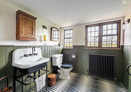 Fresh Water  - Filming Locations Locations Direct -76