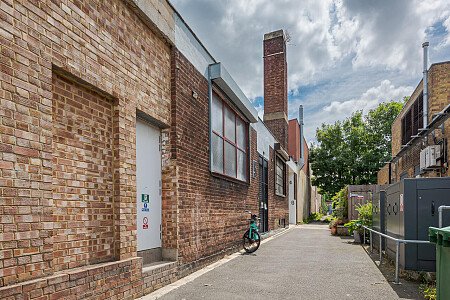 Funky Warehouse - Filming Locations Locations Direct -04