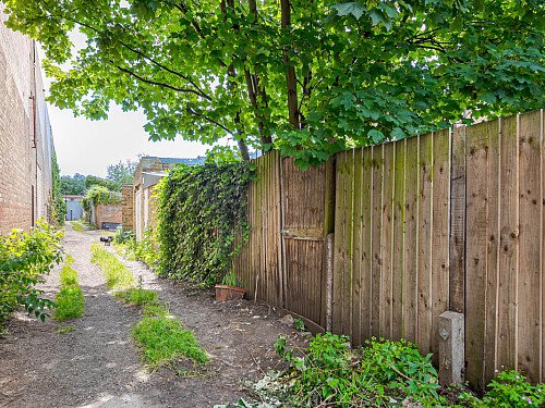 Funky Warehouse - Filming Locations Locations Direct -24