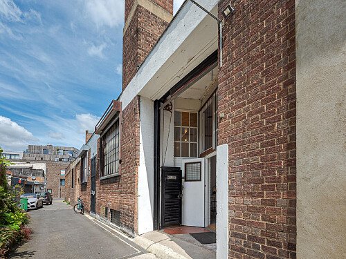 Funky Warehouse - Filming Locations Locations Direct -28