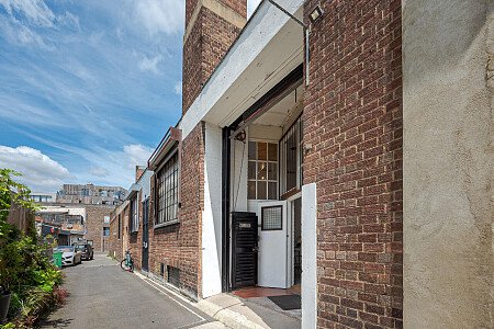 Funky Warehouse - Filming Locations Locations Direct -28