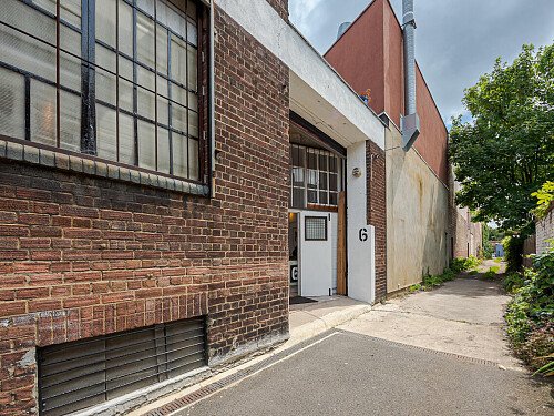 Funky Warehouse - Filming Locations Locations Direct -31