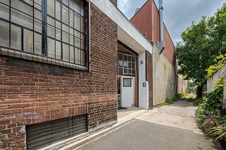 Funky Warehouse - Filming Locations Locations Direct -31