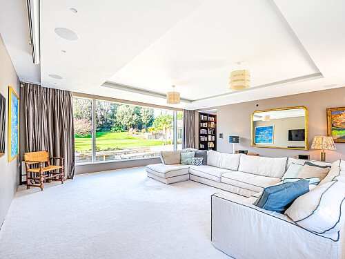 indoor_outdoor pools  - Filming Locations Locations Direct -13