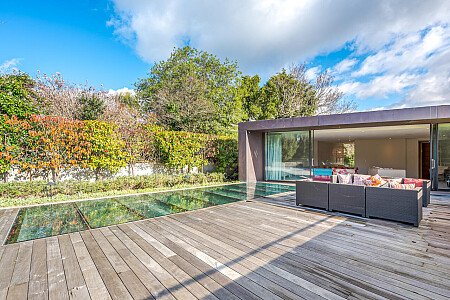 indoor_outdoor pools  - Filming Locations Locations Direct -31