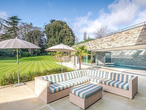 indoor_outdoor pools  - Filming Locations Locations Direct -35