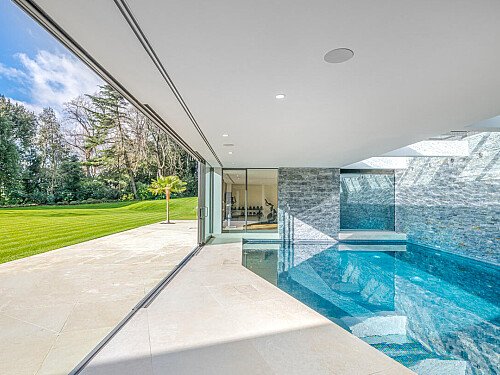 indoor_outdoor pools  - Filming Locations Locations Direct -38