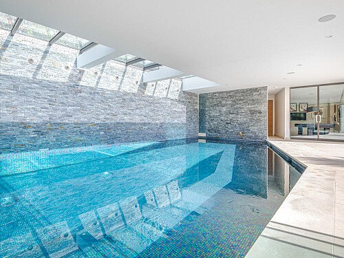 indoor_outdoor pools  - Filming Locations Locations Direct -40