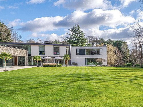 indoor_outdoor pools  - Filming Locations Locations Direct -47