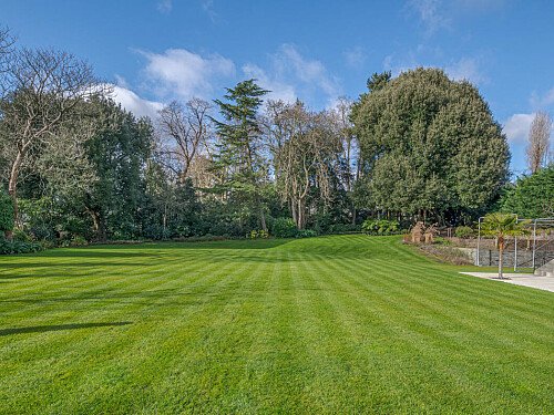 indoor_outdoor pools  - Filming Locations Locations Direct -49