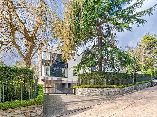 indoor_outdoor pools  - Filming Locations Locations Direct -54