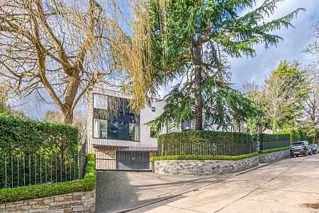 indoor_outdoor pools  - Filming Locations Locations Direct -54