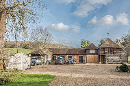 BM House - Filming Locations Locations Direct -03