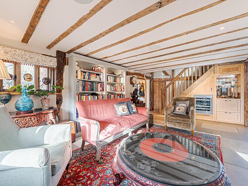 BM House - Filming Locations Locations Direct -10