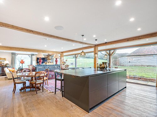 BM House - Filming Locations Locations Direct -21