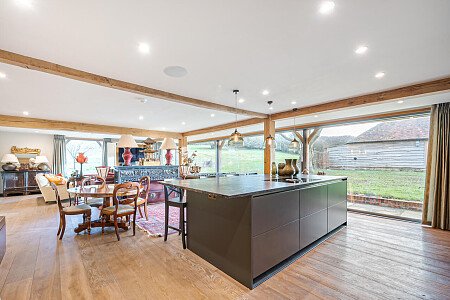 BM House - Filming Locations Locations Direct -21