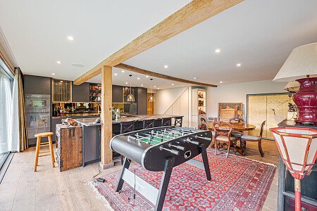 BM House - Filming Locations Locations Direct -23