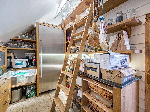 BM House - Filming Locations Locations Direct -28