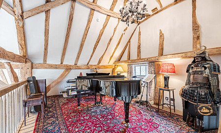 BM House - Filming Locations Locations Direct -29