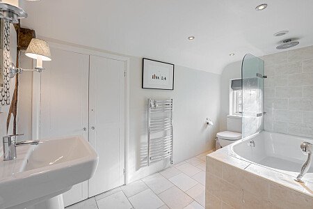 BM House - Filming Locations Locations Direct -33