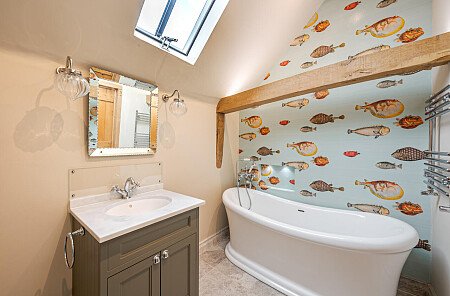 BM House - Filming Locations Locations Direct -40