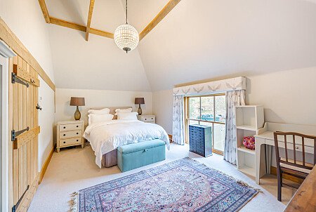 BM House - Filming Locations Locations Direct -42