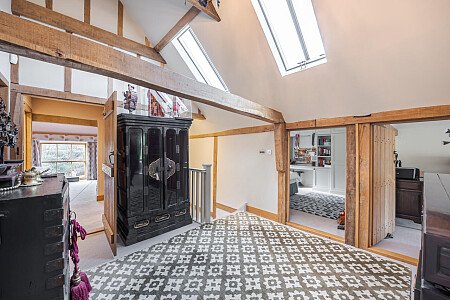 BM House - Filming Locations Locations Direct -44