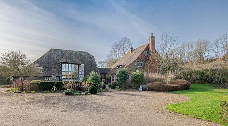 BM House - Filming Locations Locations Direct -48