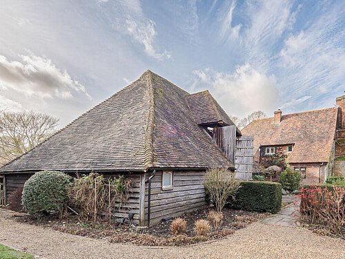 BM House - Filming Locations Locations Direct -59