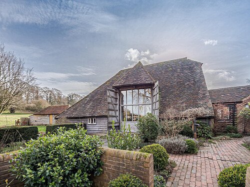 BM House - Filming Locations Locations Direct -60