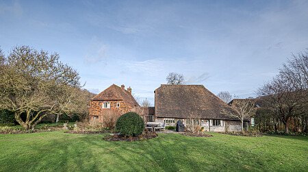 BM House - Filming Locations Locations Direct -64