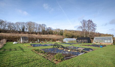 BM House - Filming Locations Locations Direct -65