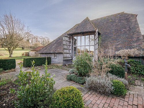 BM House - Filming Locations Locations Direct -70