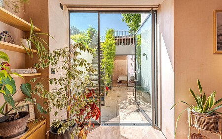 Hackney House - Filming Locations Locations Direct -18