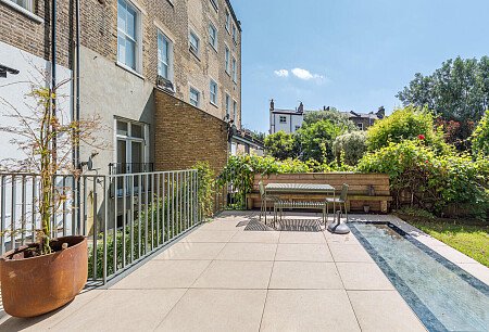 Hackney House - Filming Locations Locations Direct -28